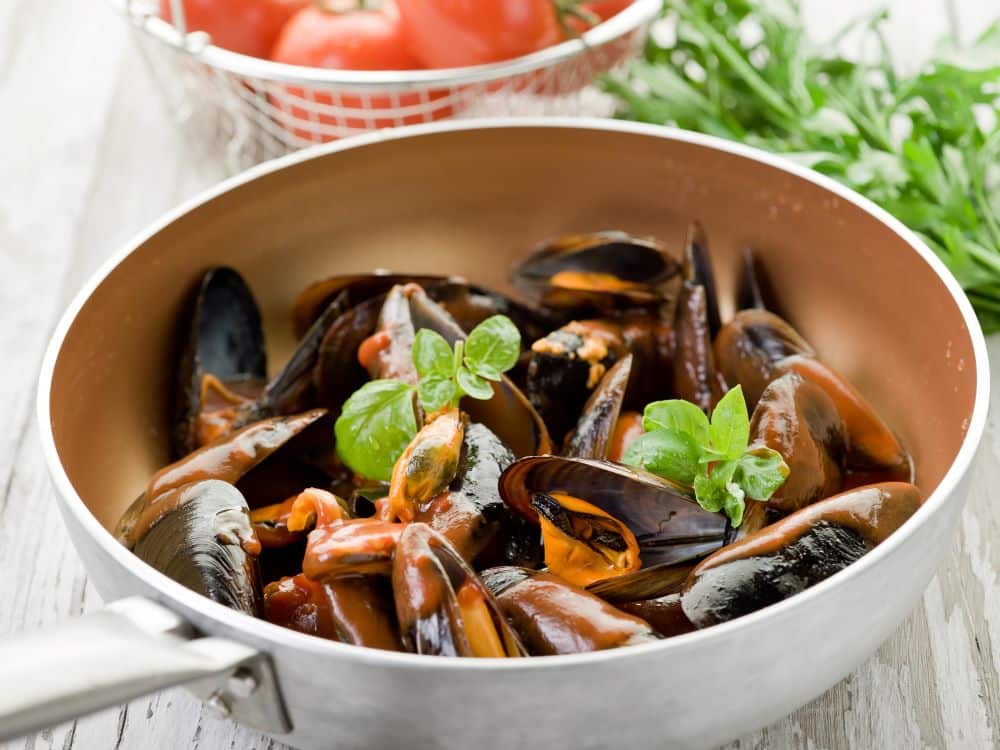 Mussels with Tomatoes and Basil Frozen Fish Direct