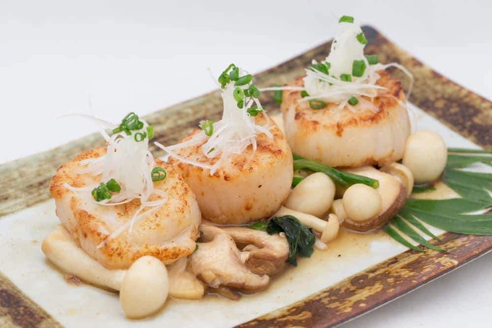 Scallops With White Wine